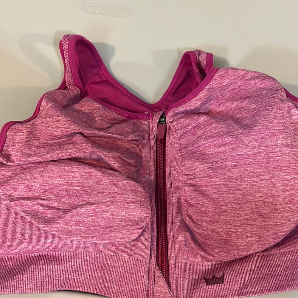 SheFit low impact bra
